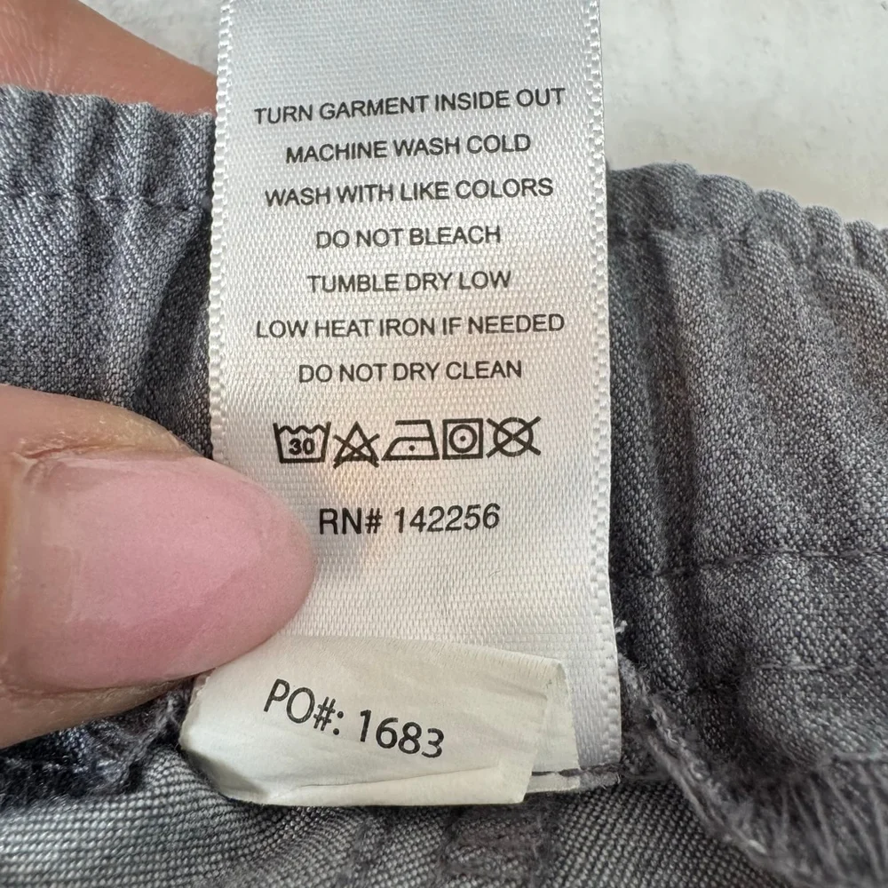 Set of 2 FIGS Tansen Graphite Gray Green Jogger Scrub Pants XS Men’s